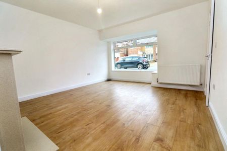 3 bedroom semi-detached house to rent - Photo 4