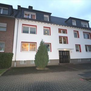 WOHNEN MIT CHARME, BALKON UND GARAGE - 3 ZI Whg., 2. Etage/DG, BO Fuhlenbrock, Lindhorststr. - Photo 3