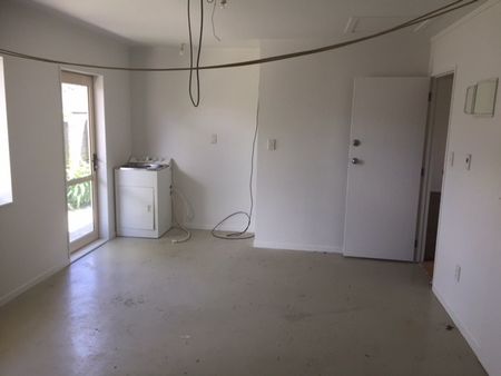 Convenient Living in Manurewa - Photo 3