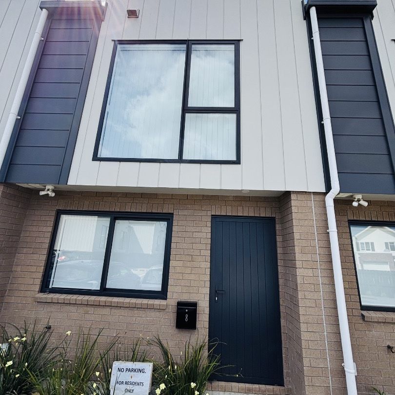MANGERE BRIDGE, 3 BEDROOMS - Photo 1
