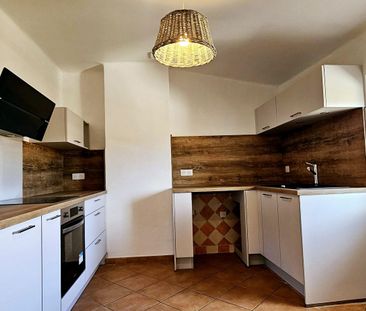 Location Appartement 2 pièces 65m² GONFARON 83590 - Photo 3