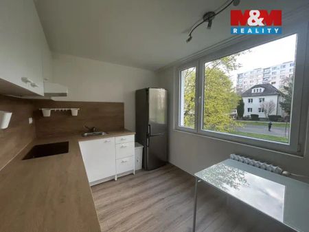 Pronájem bytu 2+1 v Ústí nad Labem, ul. SNP - Photo 3