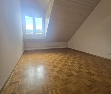 Appartement en attique de 4 pièces au 2ème étage - Photo 5