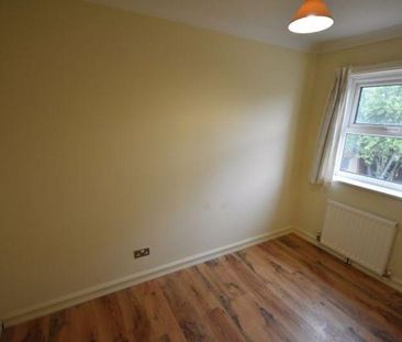 2 bedroom semi-detached house to rent - Photo 4