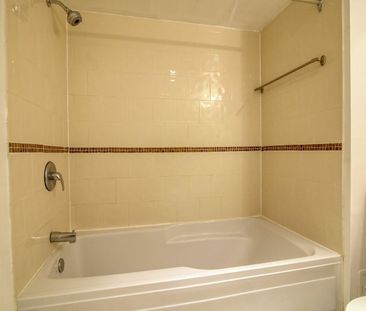 2700 Rufus Rockhead, Montréal, QC - Photo 1