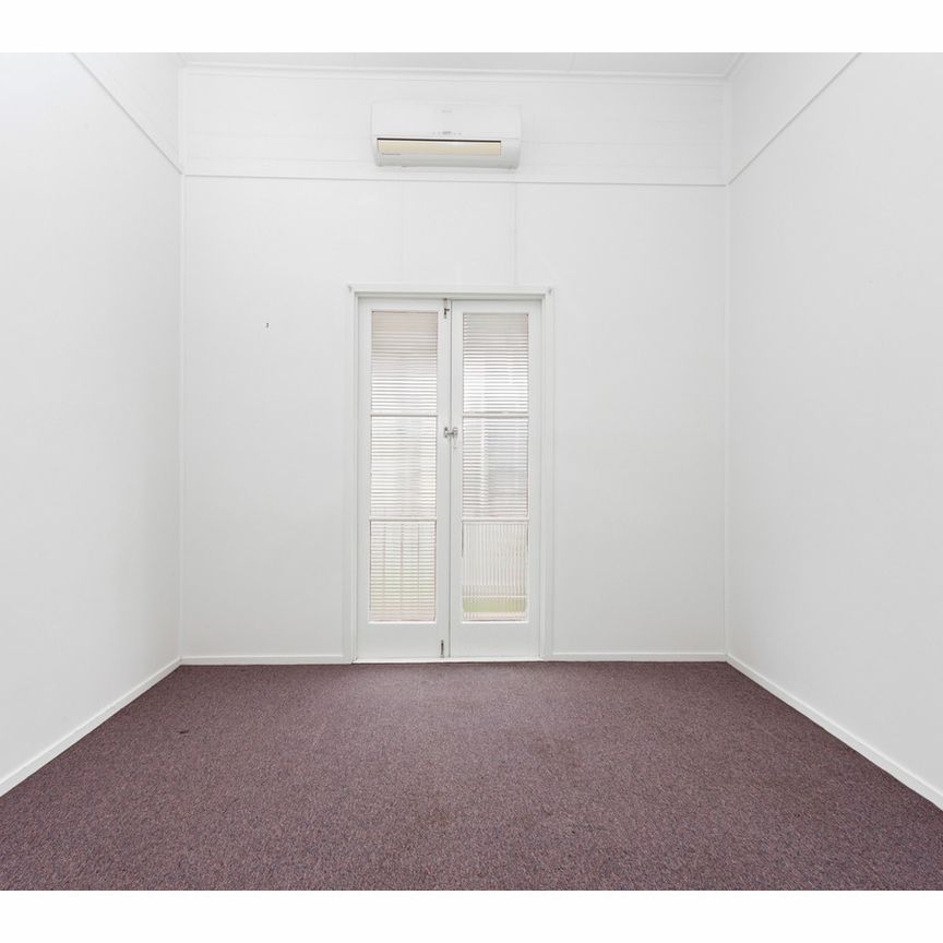 6 Wiseman Street, The Range - Photo 1