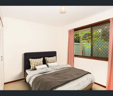 Coastal Living at Its Best – Comfortable Family Home in Prime Maroo... - Photo 4