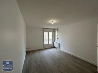 Location Appartement 2 pièces 47m² LYON 8ème - Photo 1