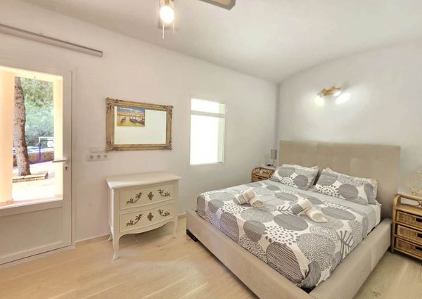 Villa for rent in Cumbre del Sol with 5 bedrooms