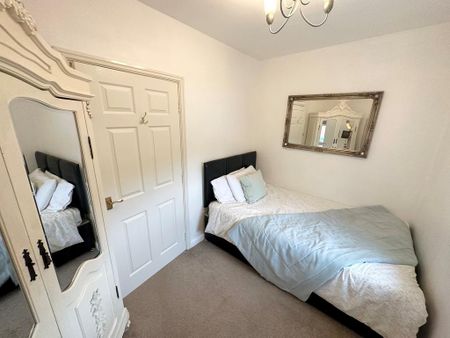 2 bedroom apartment to rent - Photo 3