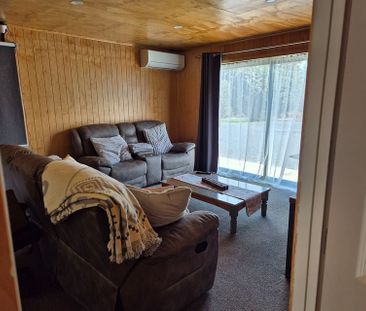 Warm, Quiet, semi rural with garden and vie - Photo 2