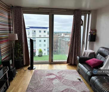 2 bedroom flat to rent - Photo 2