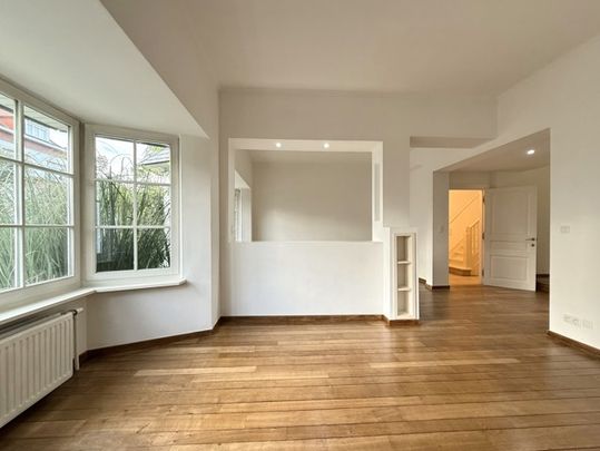 Villa - à louer - Photo 1