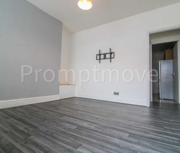 2 bedroom maisonette to rent - Photo 1