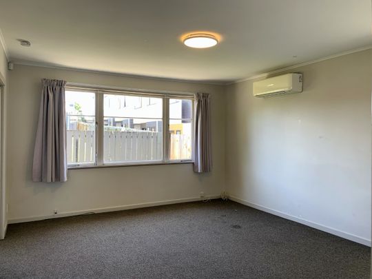 90 Matipo Road, Te Atatu Peninsula, Auckland - Photo 1