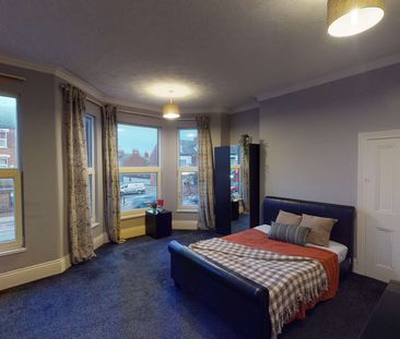 Rooms close to Hull Royal - Photo 1