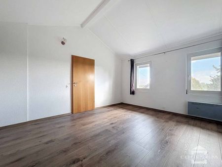 Maison de village individuelle rénovée à Essertines-sur-Rolle - Photo 5