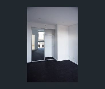 Modern 2-Bedroom Apartment in 'The Galleria' Prime Parramatta Lifes... - Photo 1