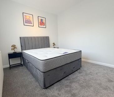 32B Queens Avenue, Newtownabbey, BT36 5HU - Photo 5