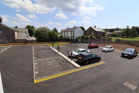 2 bedroom end of terrace house to rent - Photo 3