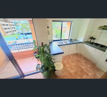 9/990 Albany Highway, East Victoria Park, WA 6101 - Photo 4