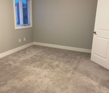 For Lease - 2070 Meadowgate Boulevard Unit# 51, London South, Ontario - Photo 5