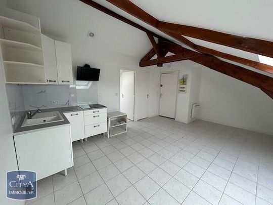Location Appartement 2 pièces 25m² CORBEIL ESSONNES 91100 - Photo 1