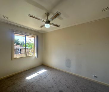 New Carpets, New Blinds and A/C to be installed - Photo 4