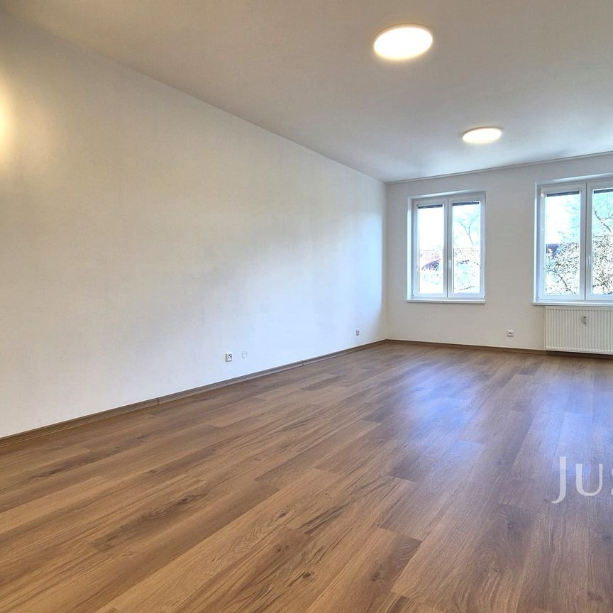 Pronájem bytu 2+kk 66 m², V Portyči 450, Písek - Fotografie 1