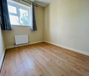 3 Bed House - Photo 3