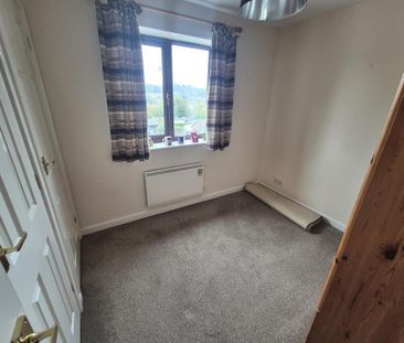 2 bedroom terraced house to rent - Photo 4