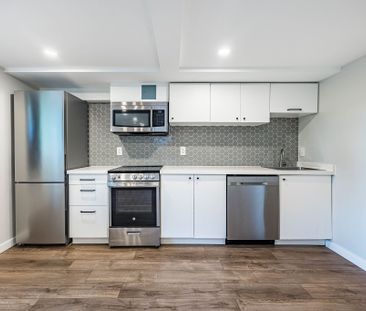For Lease - 32 ELLIS Avenue, Toronto, Ontario - Photo 3