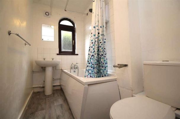 The Drive, Peterborough, PE3 - Photo 1