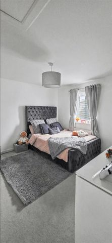 4 Bedroom House to let - Photo 4