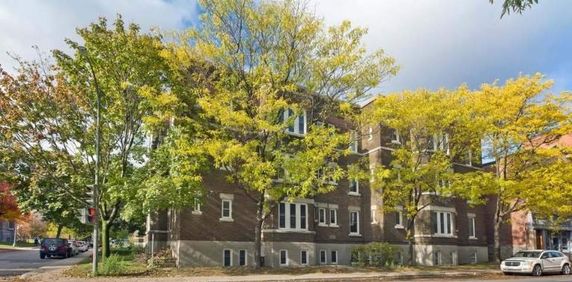 1 CH - 1 SDB - Westmount - $1,845 /mo - Photo 2