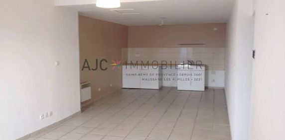 APPARTEMENT T2 - CENTRE VILLE - Photo 2