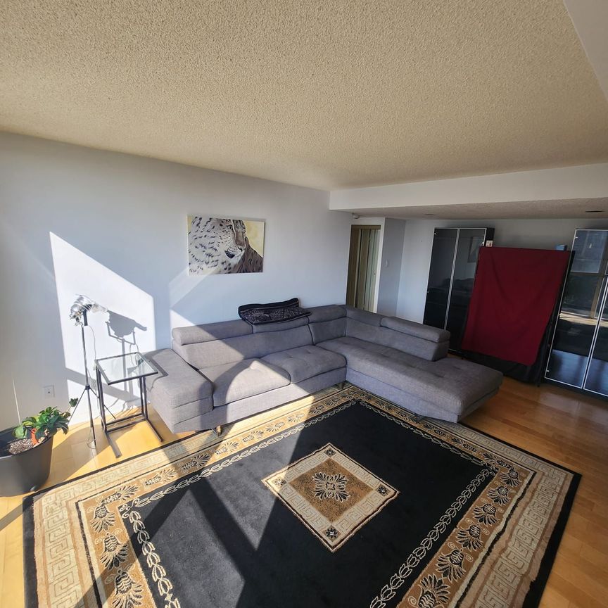 For Lease - 15 Maitland Place Unit# 1010, Toronto, Ontario - Photo 1