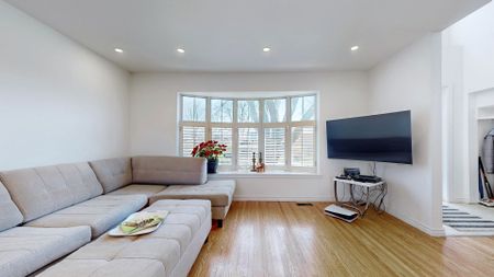 For Lease - 35 Palgrave Crescent, Brampton, Ontario - Photo 3