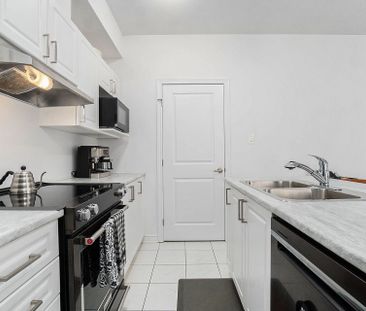 For Lease - 70 Jaguar Private Unit# H, Kanata, Ontario - Photo 2