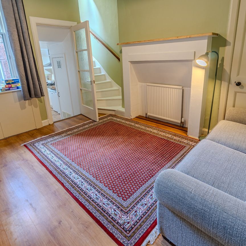 3 Bed Flat, Nile Grove, EH10 - Photo 1