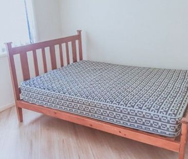 Single-Story Unit -Walk to School! Spacious Townhouse for Rent in S... - Photo 5