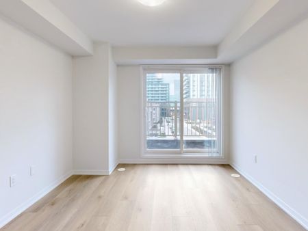 For Lease - 100 Honeycrisp Crescent Unit# TH356, Vaughan, Ontario - Photo 3