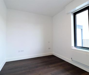 4 bedroom apartment to rent - Photo 6