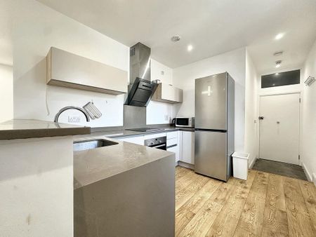 2 bedroom apartment to rent - Photo 5
