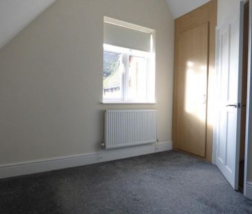 4 BED Semi-detached house To rent - Photo 6