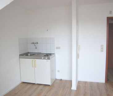 Dachappartement mit Pantryküche und TG-Stellplatz - Photo 3