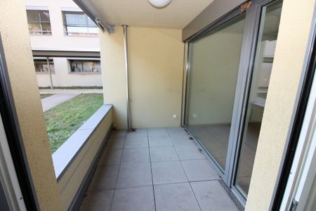 1 Monat Mietzinsfrei! Moderne 2.0 Zimmer-Wohnung an zentrumsnaher Lage - Photo 3