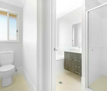 "Modern and Low-Maintenance" - Photo 6