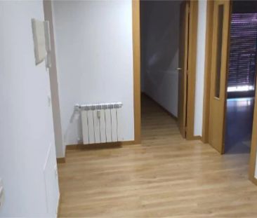 Piso de alquiler en Calle de Teresa Gil, 6, Centro - Foto 3
