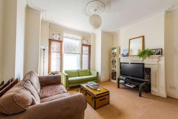 Fulham Park Gardens, Fulham, SW6 - Photo 1